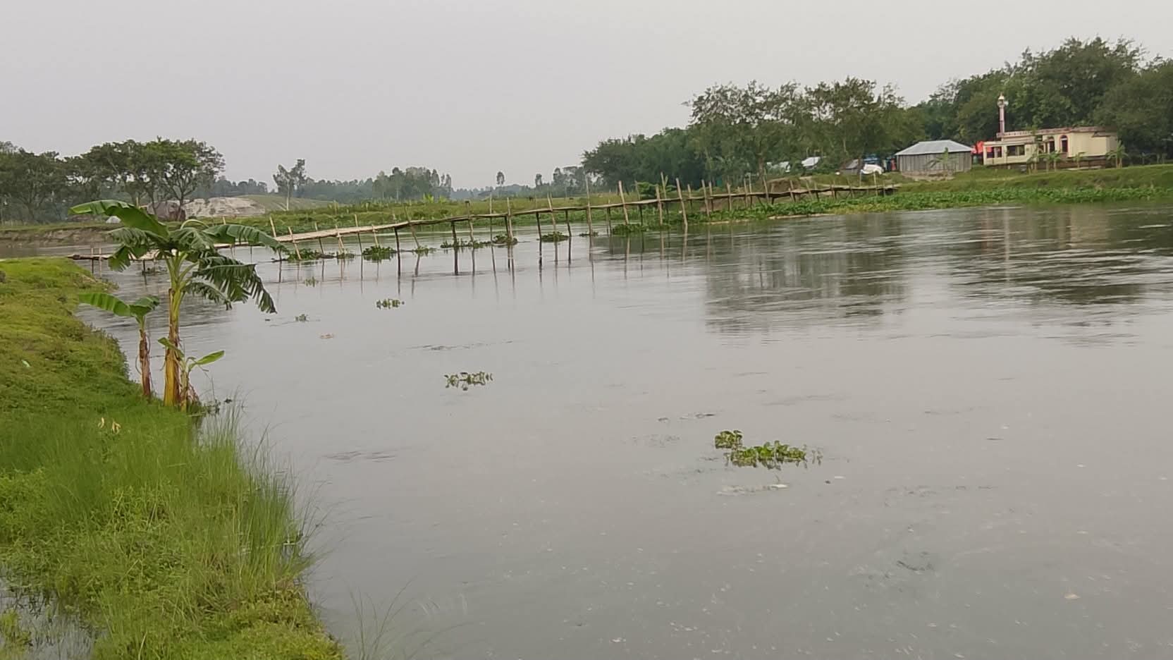 নাব্যতা সংকটে নীলফামারীর নদী, পুনঃখননের দাবি